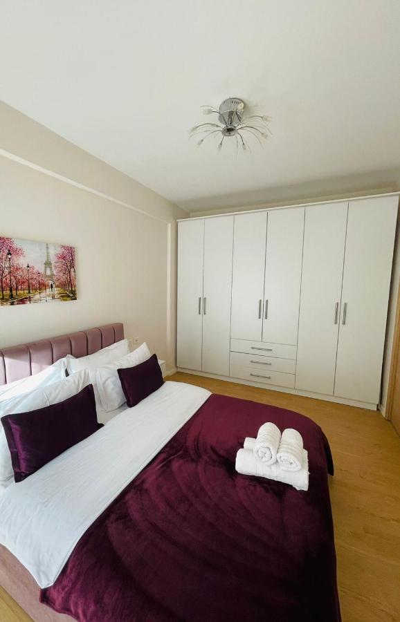 New Apartment In Center Of Tirana Exterior photo